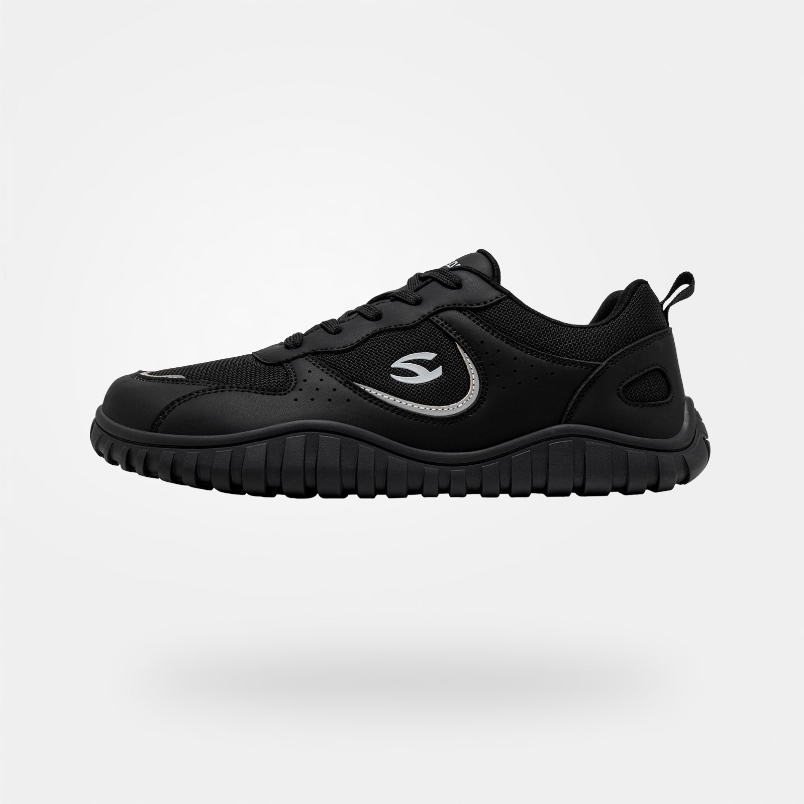 Crest - Wide Toe Sneakers
